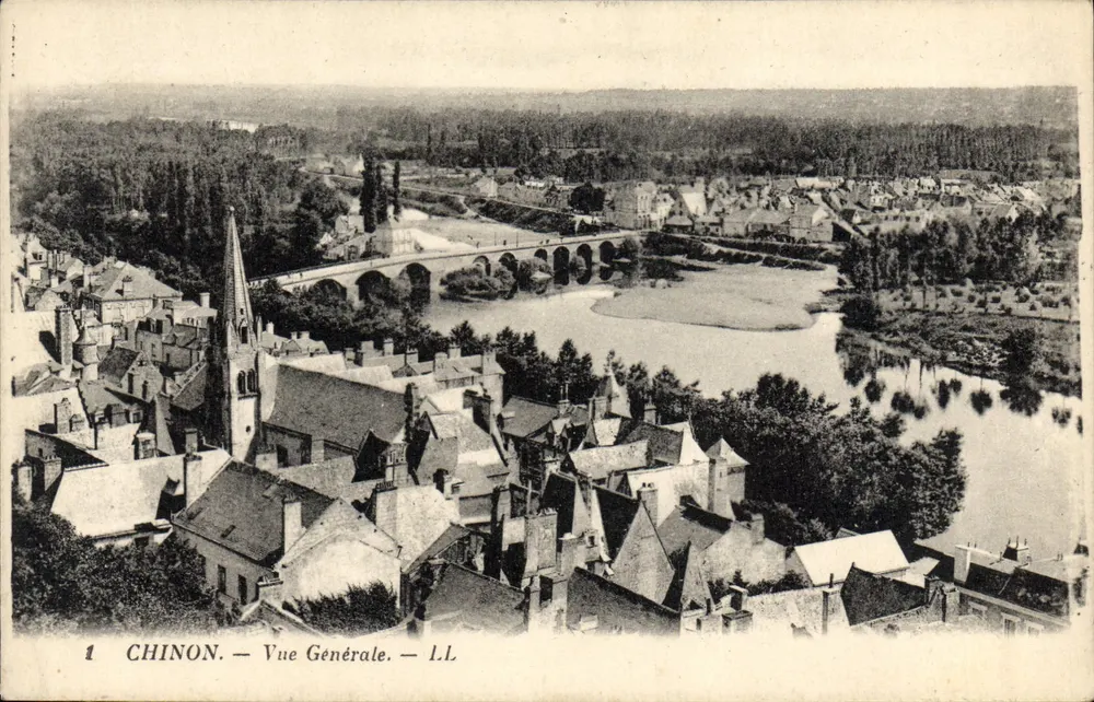 Chinon — Vista Geral — L.L. - Frente