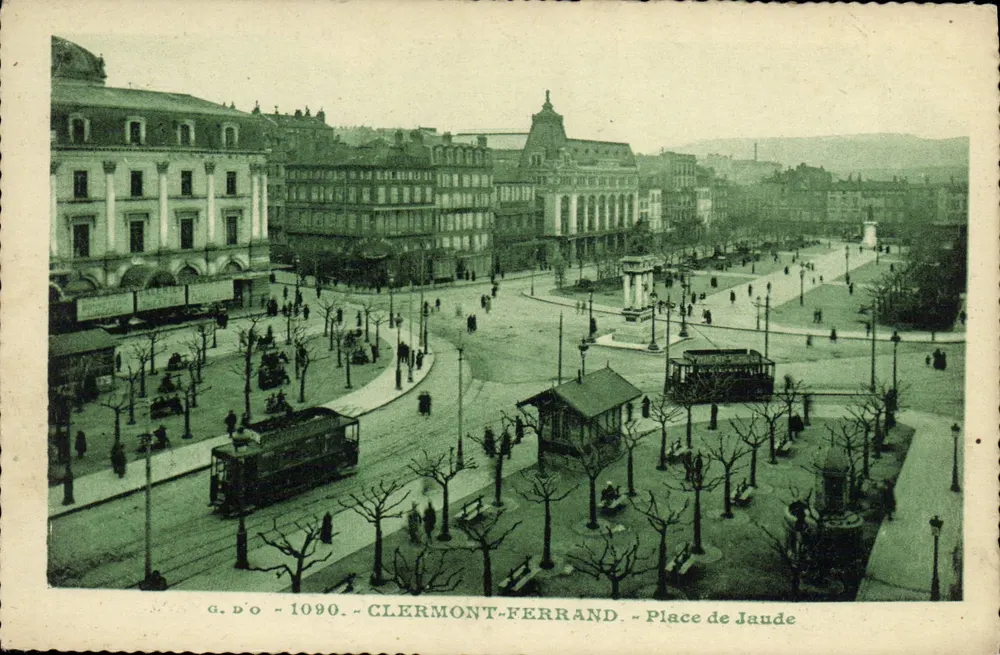 Clermont-Ferrand — Place de Jaude — G. D'O, n° 1090 - Frente
