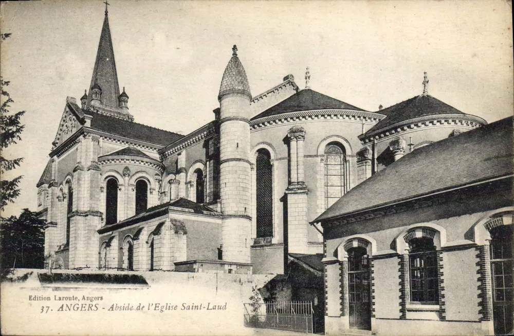 Angers - Abside da Igreja de São Laud — Edição Larouote, Angers, n°37 - Frente