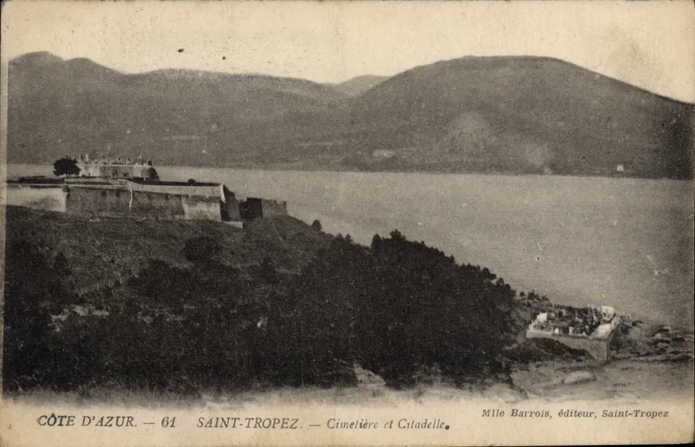Costa Azul — 61 Saint-Tropez — Cimelière e Cidadela — Mile Barrois, editor, Saint-Tropez - Frente