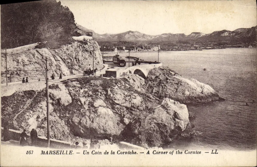 Marseille — Um Canto da Corniche — LL - Frente