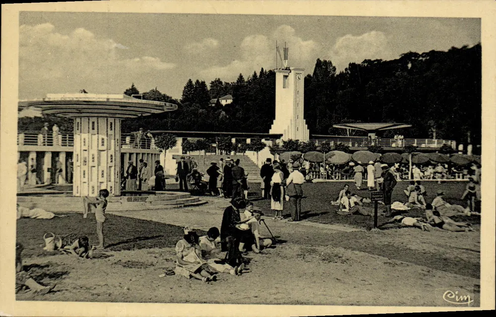 Aix-les-Bains (Savoie) — A Praia — O banho de sol — Imprimerie Combier Macon - Frente