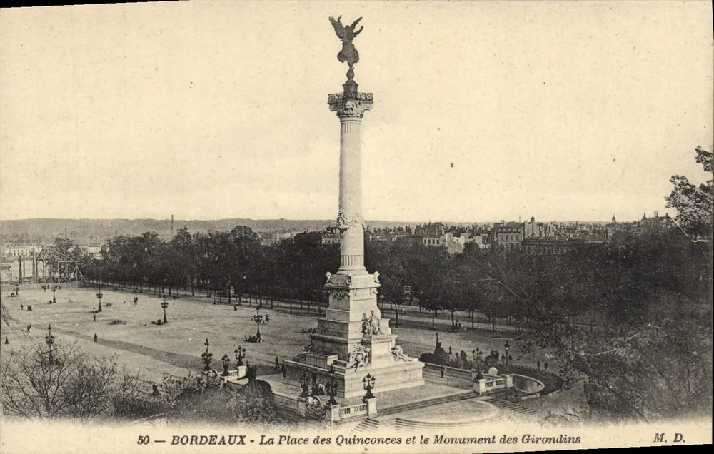 Bordeaux — Place des Quinconces und das Monument des Girondins — M. D. - Vorderseite
