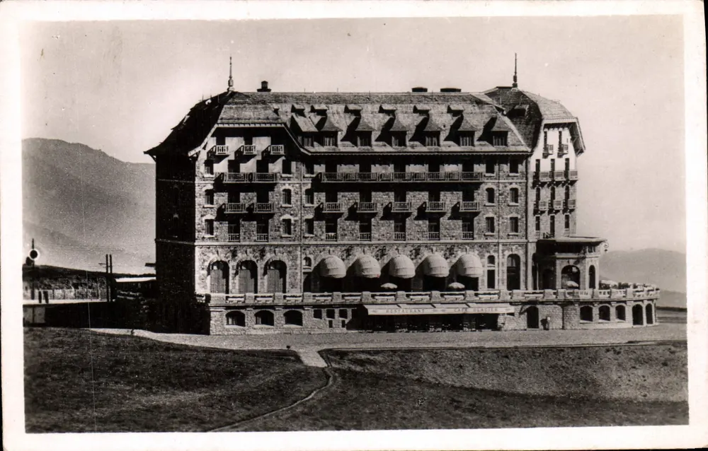 Luchon — Superbagnères — O Grande Hotel — REAL-PHOTO C.A.P. (5) - Frente