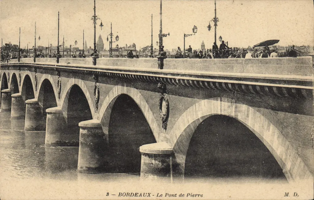 Bordeaux — O Ponte de Pierre — M. D. - Frente