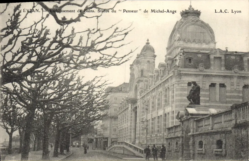 Évian — Badeanstalt. Statue des « Denkenden » von Michel-Ange — L.A.C. Lyon - Vorderseite