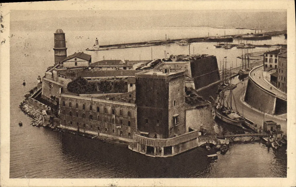 O Forte Saint-Jean em Marselha — vista aérea — G. Artaud, n° 189 - Frente