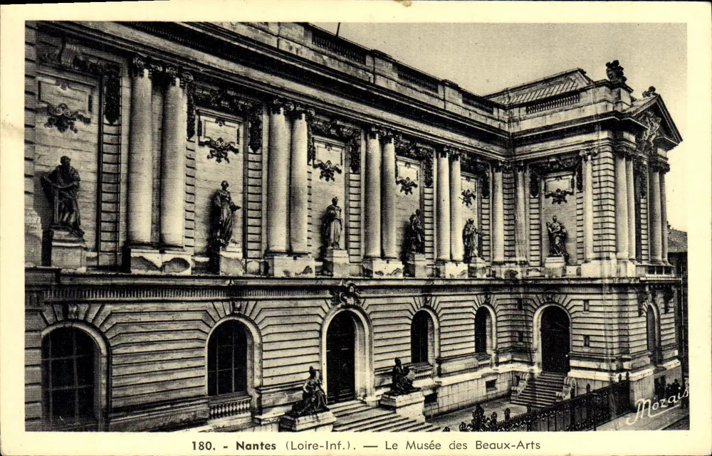 Nantes (Loire-Inf.) — O Museu de Belas-Artes — Mozais - Frente