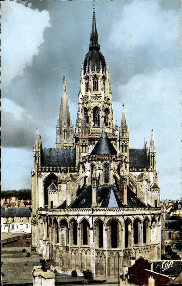Bayeux — A Catedral, Abside — C.A.P. (161) Réal-Photo - Frente