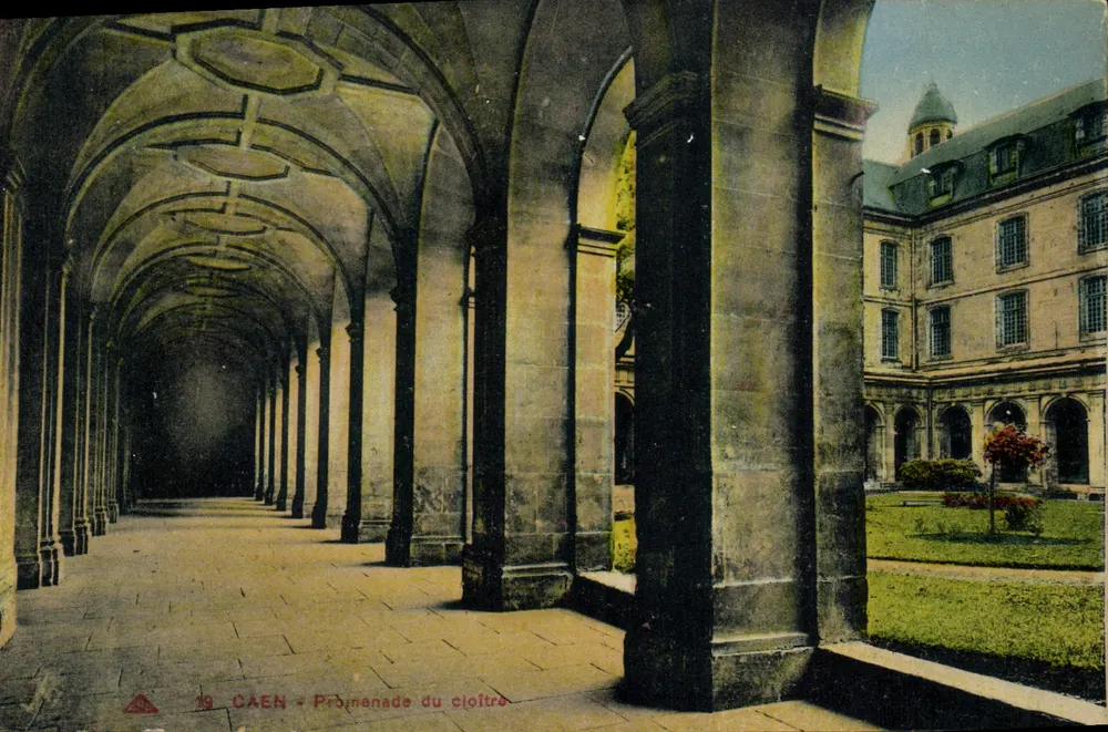 Caen — Passeio do claustro — Bilhete postal antigo n°19 - Frente