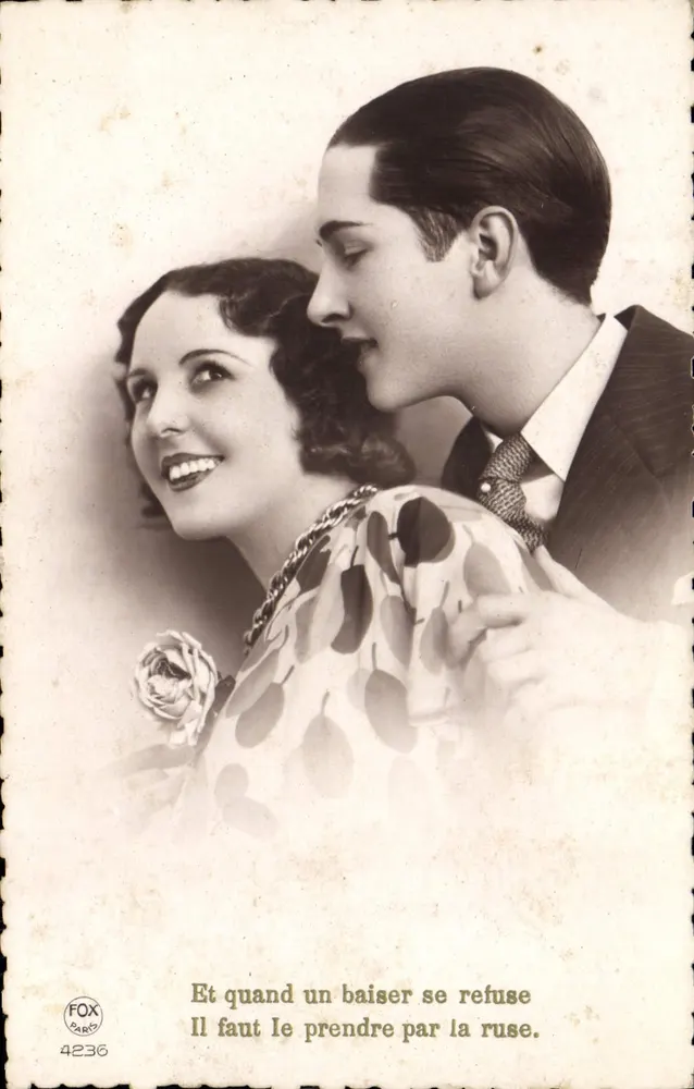 Casal amoroso — cena romântica — FOX Paris n°4236 - Frente
