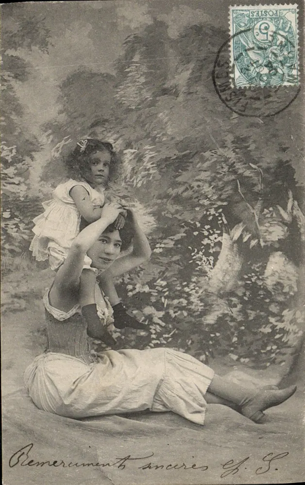 Frauen und Kind — Fotografisches Motiv — G. S. (Verlag) - Vorderseite