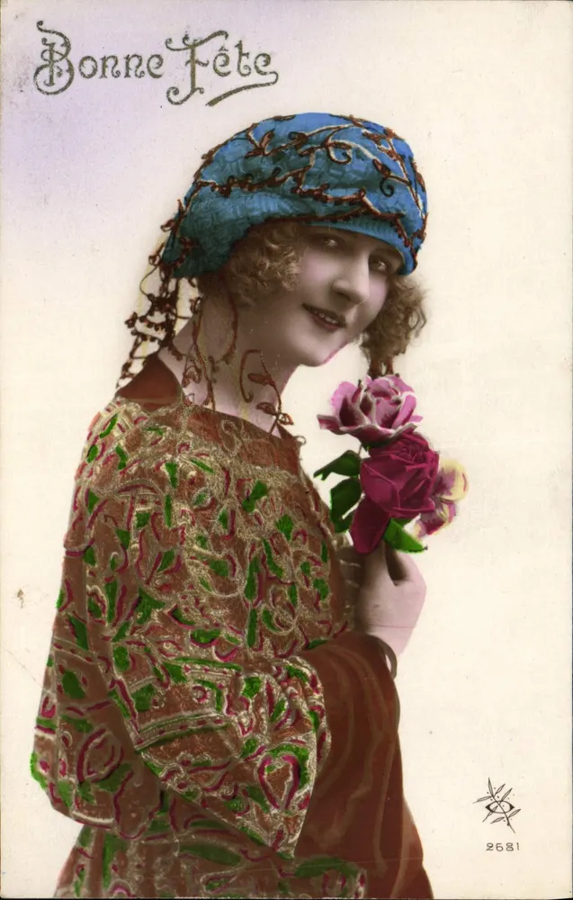 Frau mit blauem Hut — Rosen — n°2681 - Vorderseite