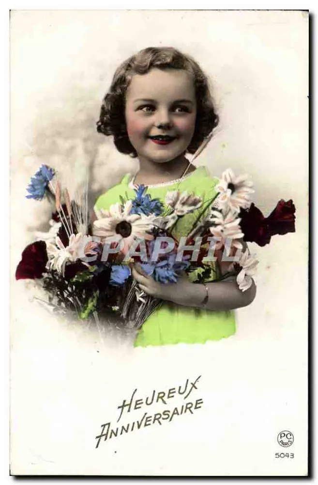 Menina sorridente com buquê — Aniversário — PC Paris 5043 - Frente