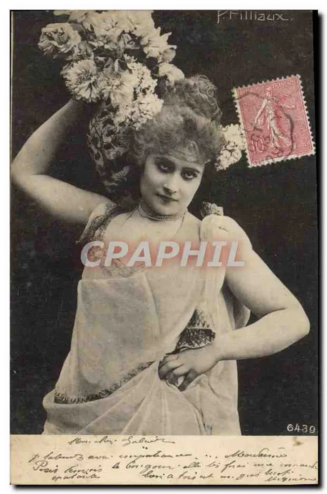 Frau in leichtem Kleid mit Blumenstrauß — J. Filliaux, Nr. 6439 - Vorderseite