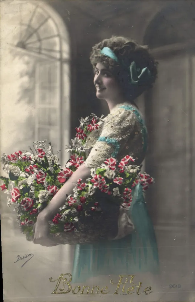 Junge Frau in blauer Robe mit Blumenstrauß — Irisea, n° 2618 - Vorderseite