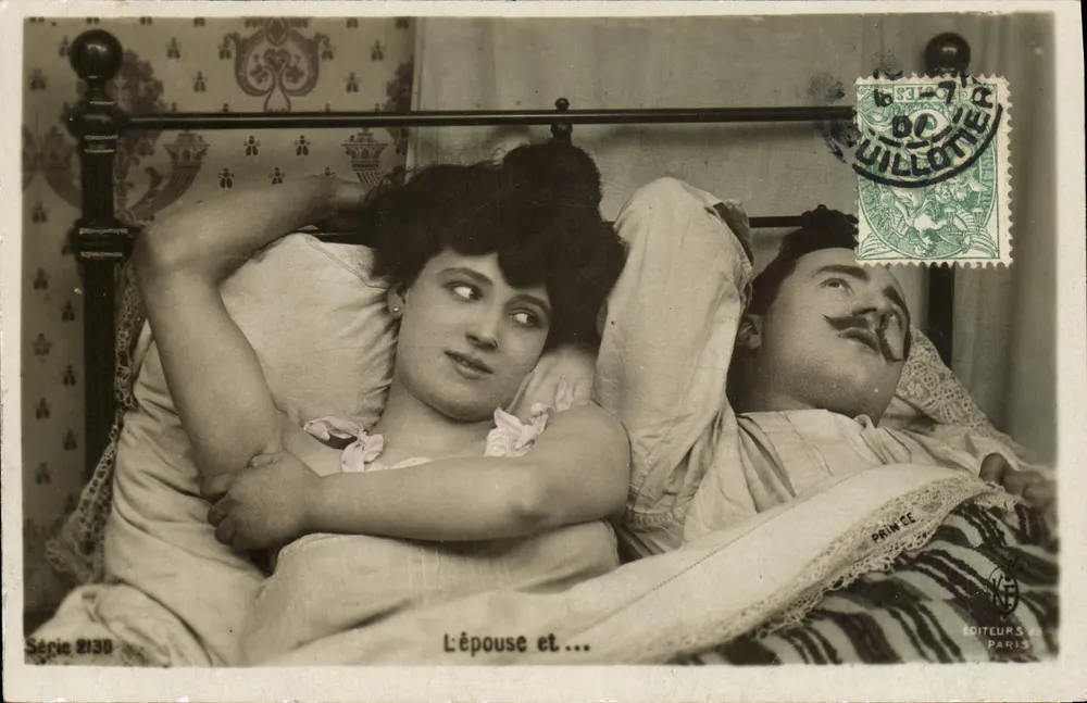Die Ehefrau und... — Serie 2130 — Verlage Paris - Vorderseite