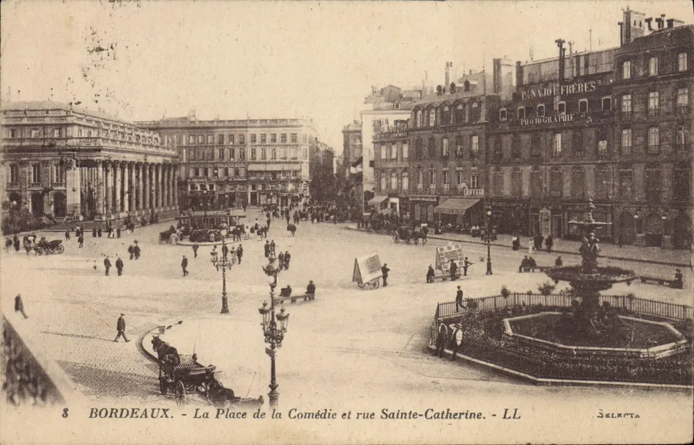 Bordeaux - La Place de la Comédie und rue Sainte-Catherine — Banckjou Frères, Fotograf — n°8 - Vorderseite