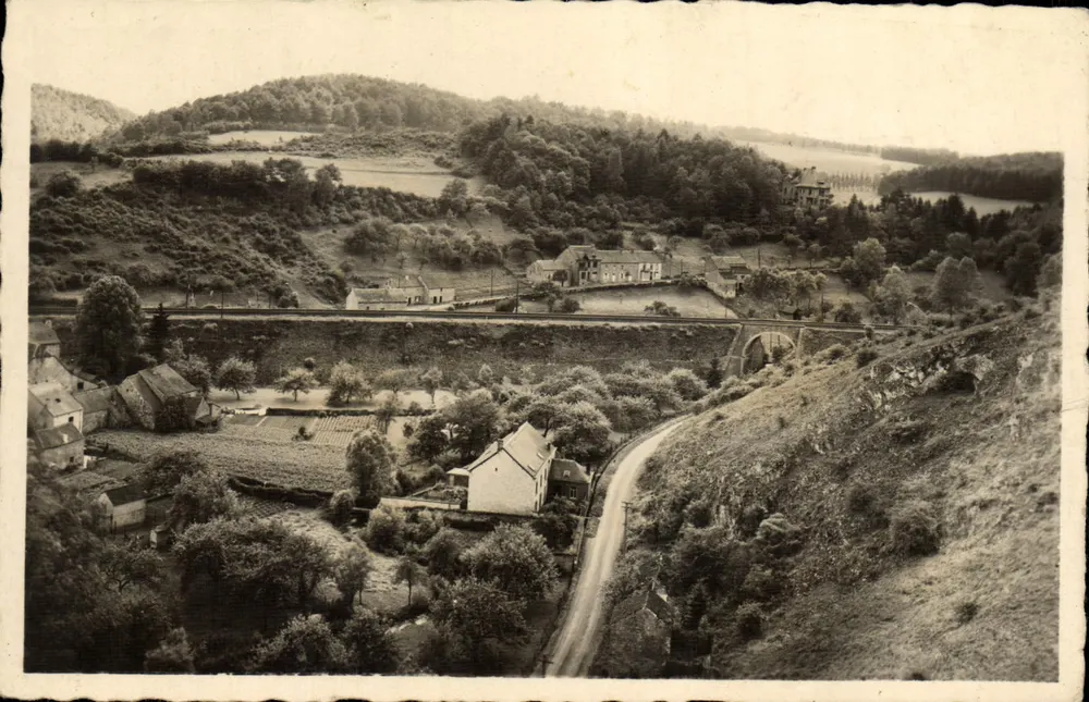 Falaise - Vallée de la Molignée — « La Truite d'Or » Hôtel — Éditions L.P. Protondeville - Recto