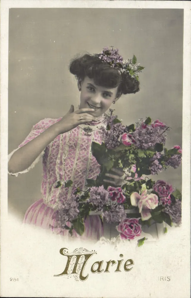 Junge Frau in einem rosa Kleid mit Blumenstrauß — Marie IRIS, n°284 - Vorderseite