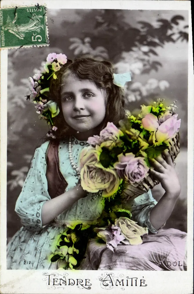 Menina com buquê de rosas — Amizade Terna — DOL - Frente