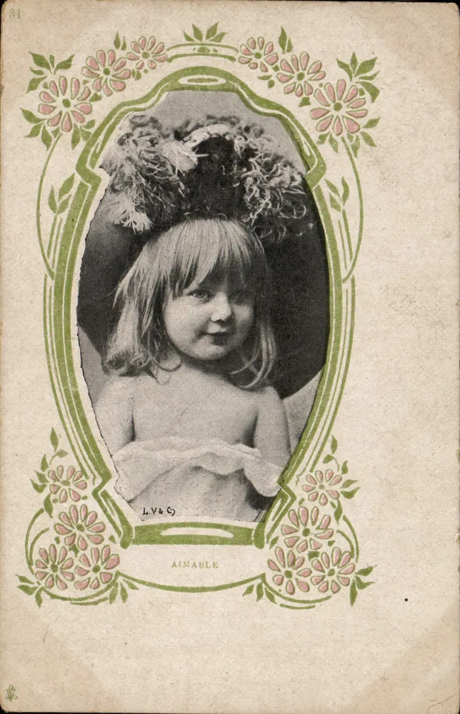 Petite fille — portrait encadré — éditeur L. Vacy, AIMAULE, n° 31 - Frente