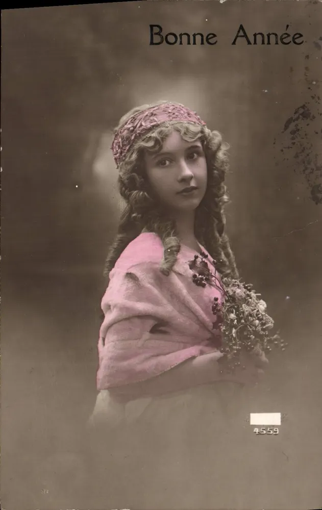 Jovem mulher em vestido rosa — Boa Ano — editor anônimo, n° 4559 - Frente