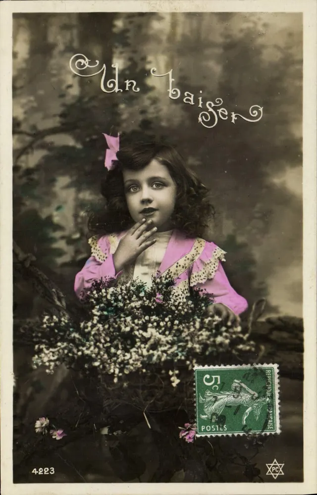 Uma menina — com buquê — editor PC 4223 - Frente
