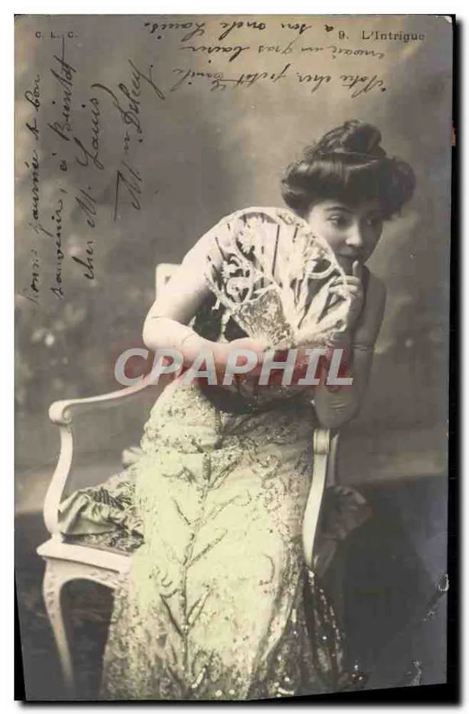 Junge Frau in gestreiftem Kleid — Theater-Szene — G. L'Intrigue, Nr. 9 - Vorderseite
