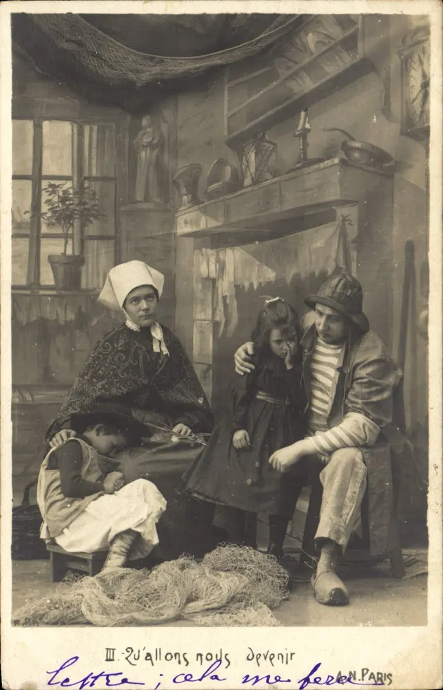 Fischerfamilie — Innenansicht — R.P. N. PARIS - Vorderseite