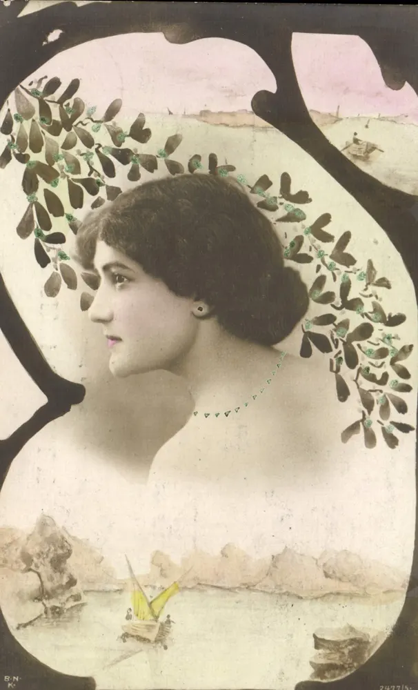 Jeune femme — portrait en buste avec décor végétal — B.N. n° 242715 - Recto