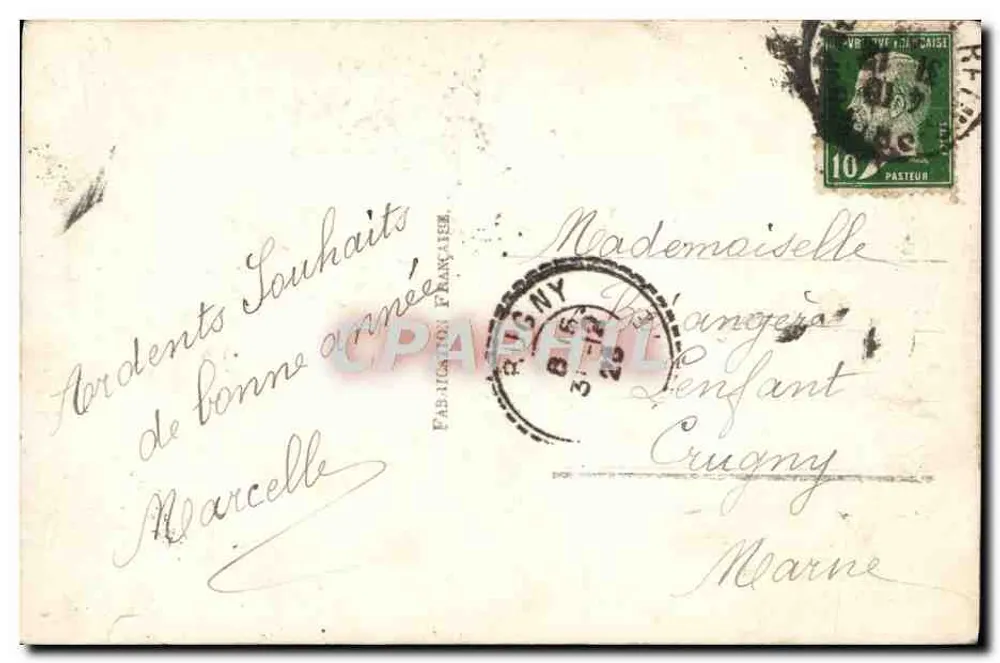 Jeune femme souriante — portrait — Bonne Année éditeur - Verso