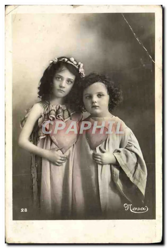 Zwei junge Mädchen in Bühnenkleidung — Foto-Studio Massa' — Nr. 28 - Vorderseite