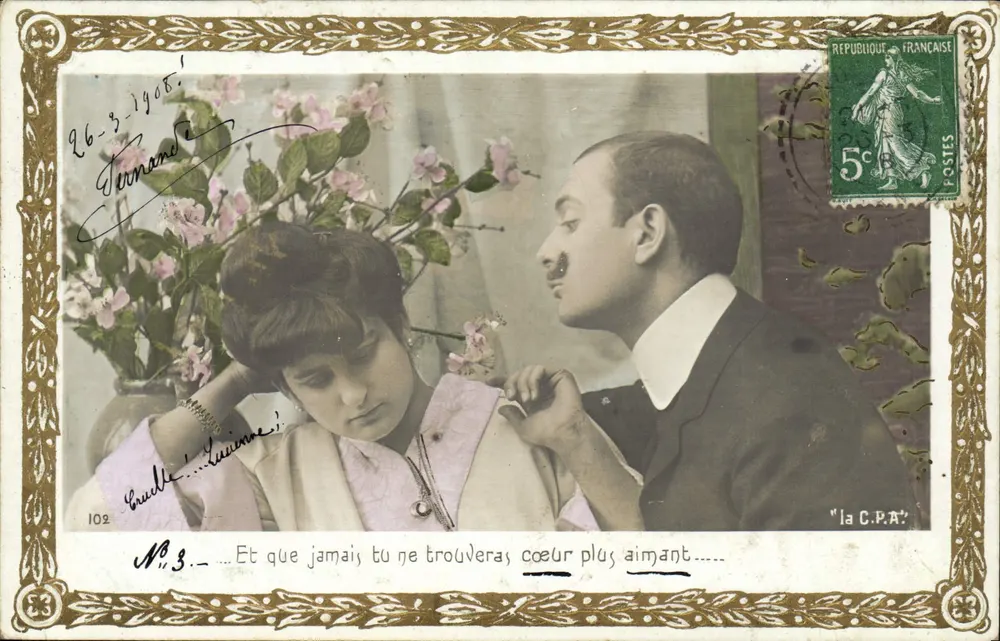 Couple amoureux — scène intime — la C.P.A. n°102 - Recto