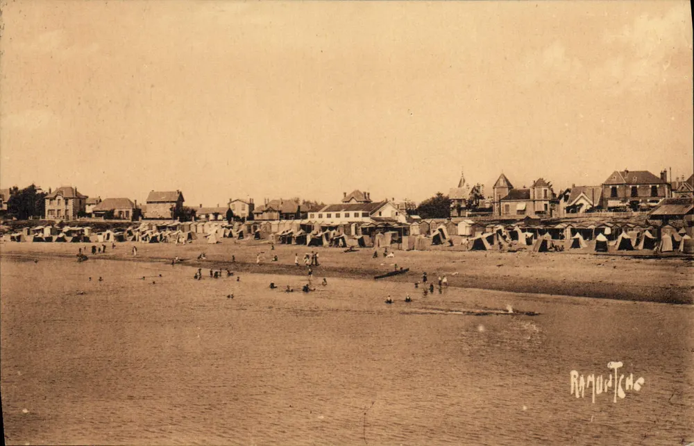 Praia de Croix-de-Vie — banhos e tendas — Ramuntche - Frente