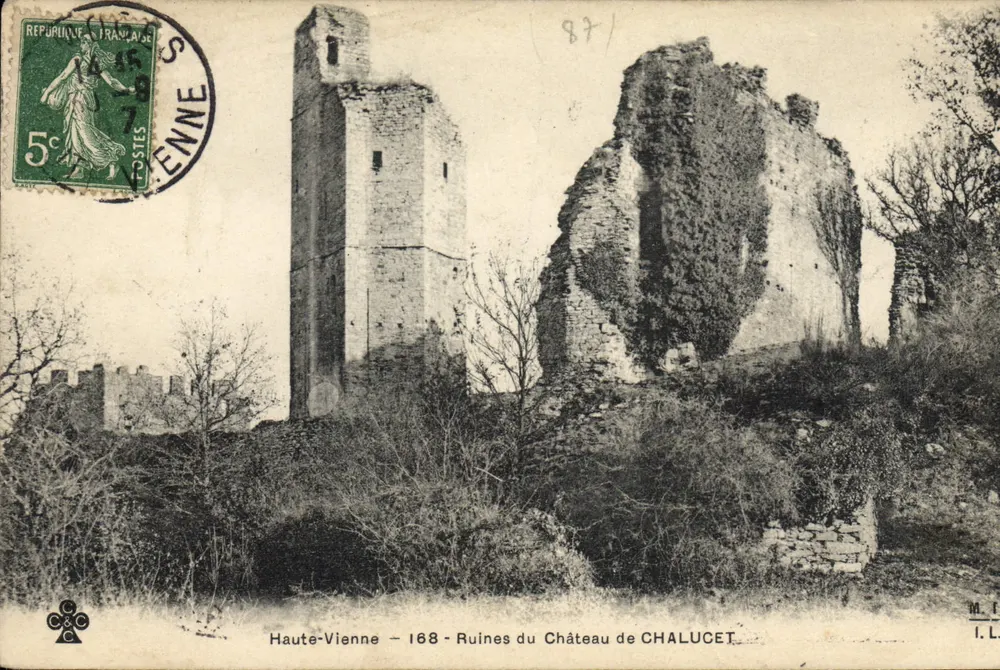 Haute-Vienne - 168 - Ruínas do Castelo de CHALUCET — I. L. - Frente