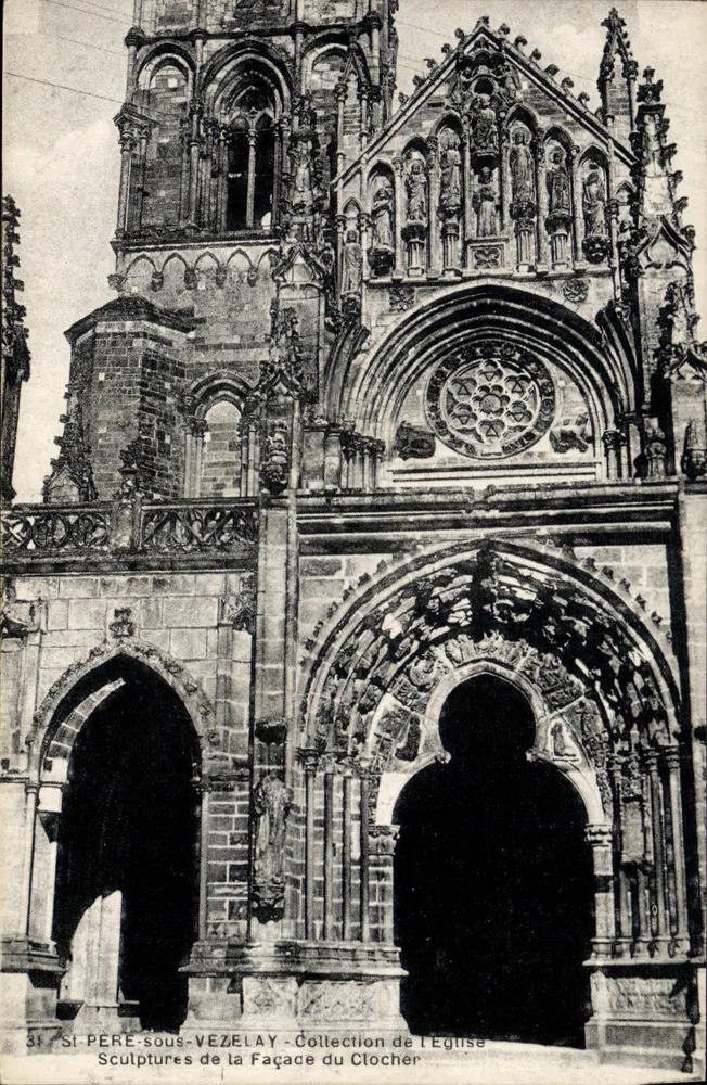 St-Père-sous-Vézelay — Skulpturen der Fassade des Turms — Sammlung der Kirche - Vorderseite