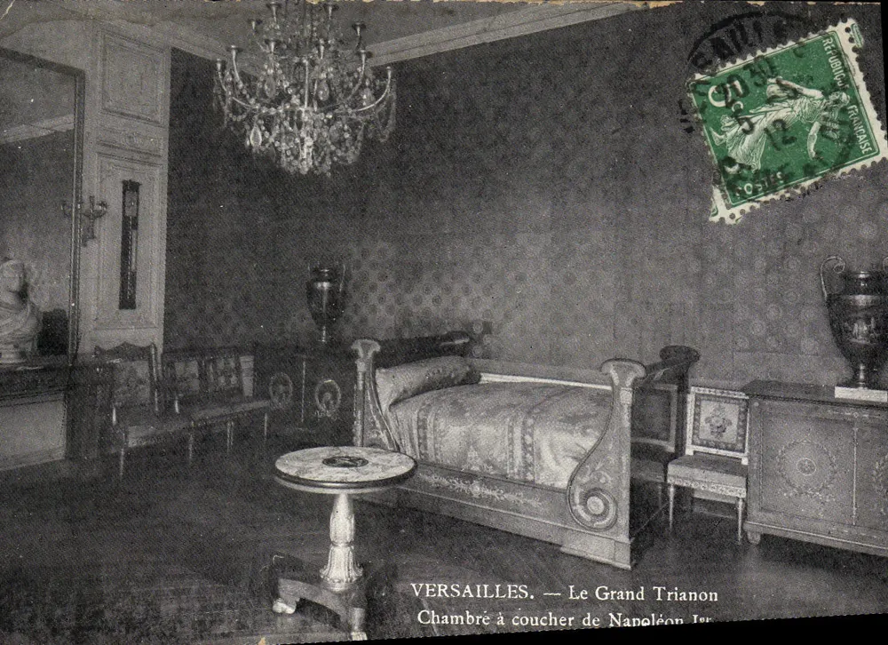Versailles — Der Große Trianon. Schlafzimmer von Napoleon I. - Vorderseite