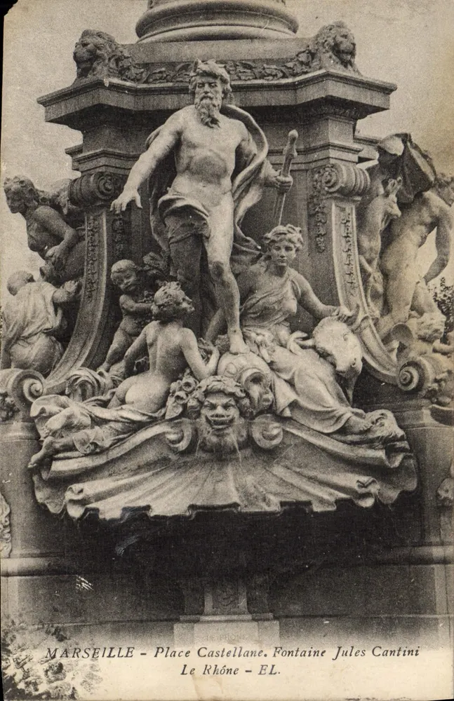 Marseille - Place Castellane - Fontaine Jules Cantini, detaillierte Skulpturen des Rhône - Vorderseite