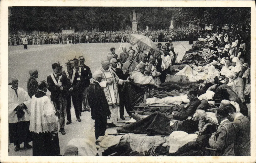 Benção dos doentes em Lourdes — Edição P. Dom. Lourdes, n° 52 - Frente