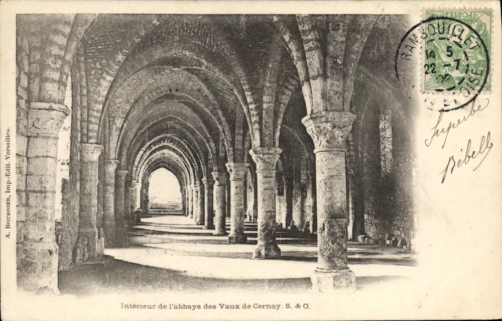 Interno dell'abbazia dei Vaux de Cernay — S. & O. — A. Bouhuen, Imp. & Édit. Versailles - Recto