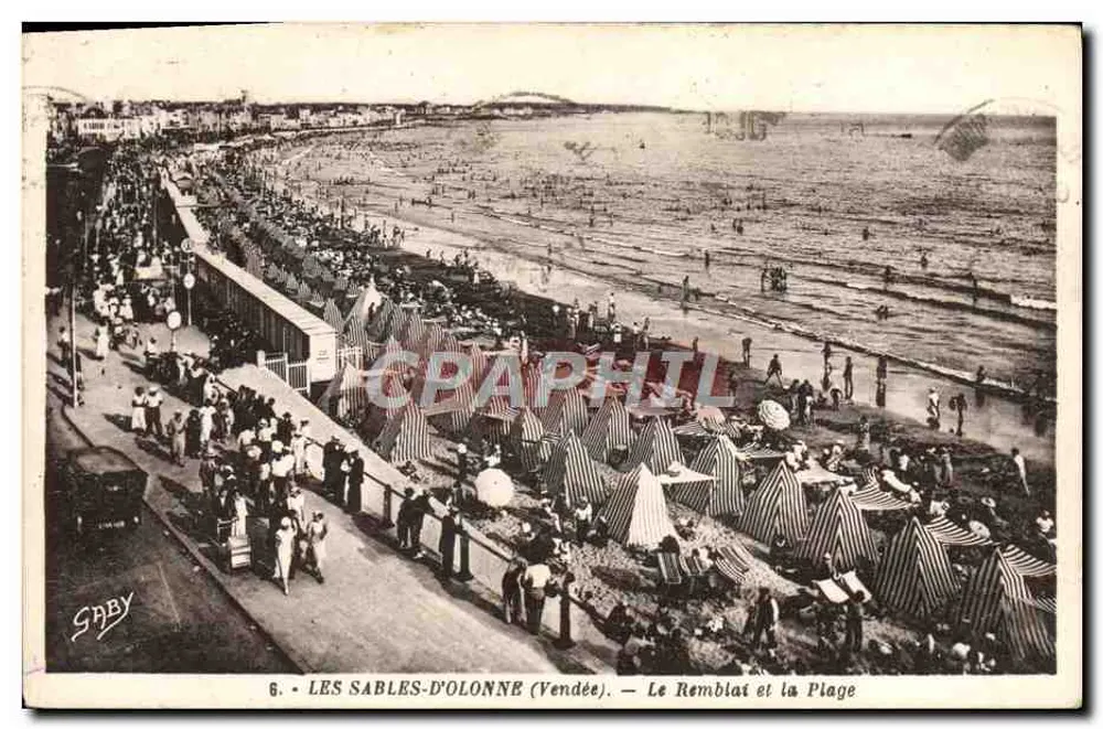 LES SABLES-D'OLONNE (Vendée) — Der Damm und die Strandpromenade — Édition Gaby - Vorderseite