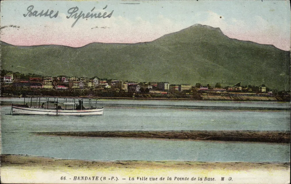 Basses Pyrénées — Die Stadt von der Pointe de la Bare aus — Hendaye (B-P.) - Vorderseite
