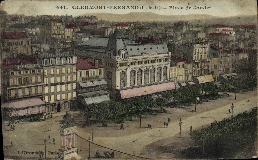 Clermont-Ferrand (P.de-D.) — Place de Jaude — L'Hironnelle, Paris, n°441 - Frente