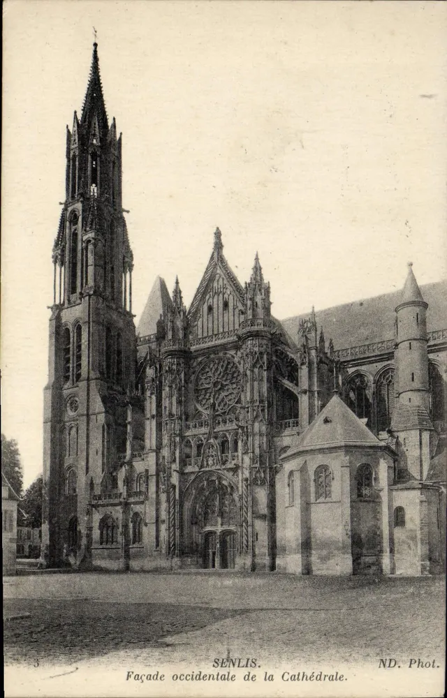 Senlis — Westelijke gevel van de Kerk — ND. Phot. - Voorkant