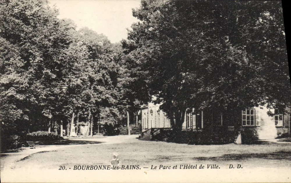 Bourbonne-les-Bains — Der Park und das Rathaus — D.D. - Vorderseite