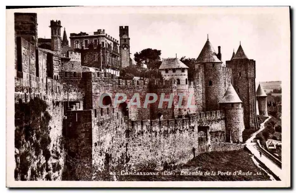 Carcassonne (Cité) — Conjunto da Porta d'Aude — Lévy et Neurdein, Paris - Frente