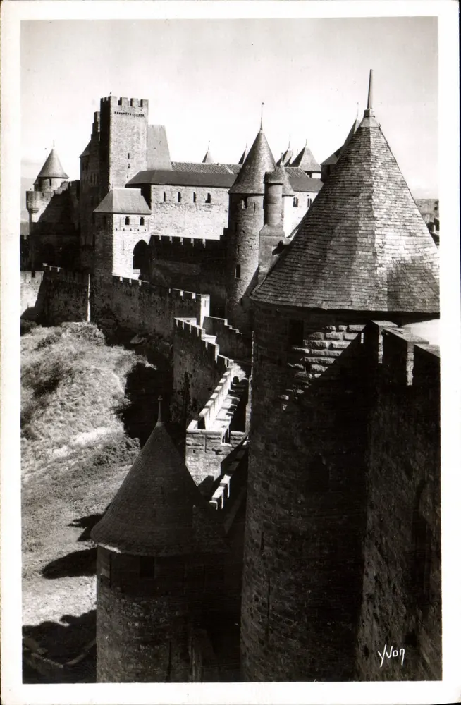 Carcassonne — Schloss — Art Editions « Yvonne » - Vorderseite