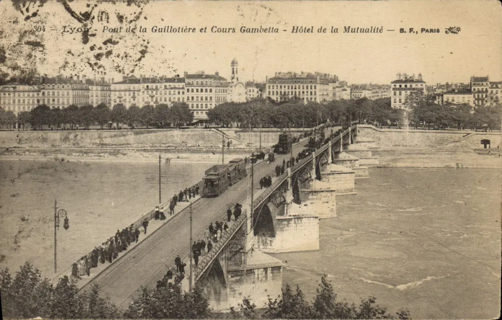 Lyon - Pont de la Guillotière und Cours Gambetta - Hôtel de la Mutualité — B.F., Paris - Vorderseite