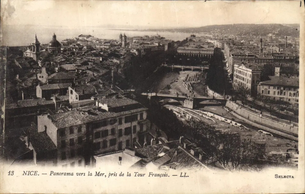 NICE — Panorama zum Meer, aufgenommen von der Tour François — LL. — Selecta - Vorderseite